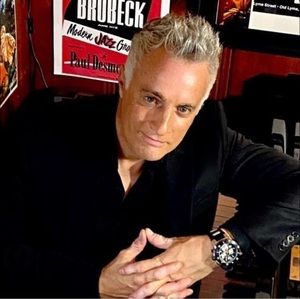 Meet your Posher, Eric